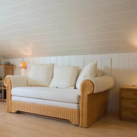 Ines Naehe Lego Guenzburg Apartament